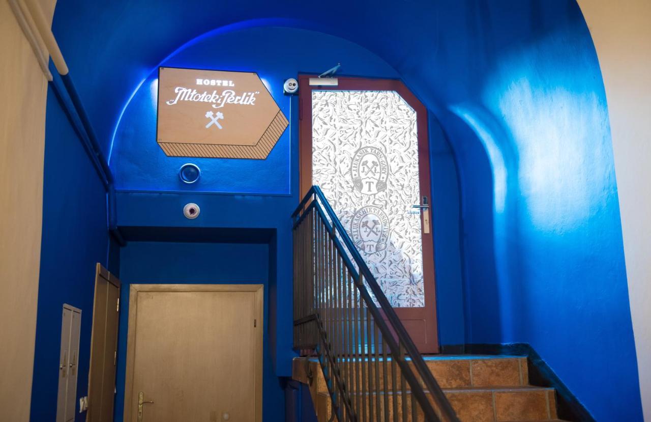 Hostel Mlotek I Perlik Tarnowskie Gory Ngoại thất bức ảnh