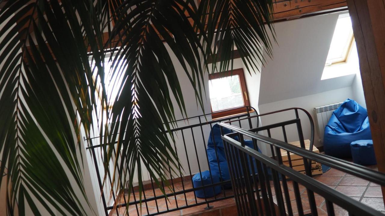 Hostel Mlotek I Perlik Tarnowskie Gory Ngoại thất bức ảnh