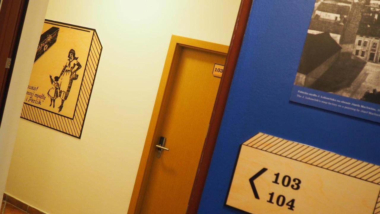 Hostel Mlotek I Perlik Tarnowskie Gory Ngoại thất bức ảnh