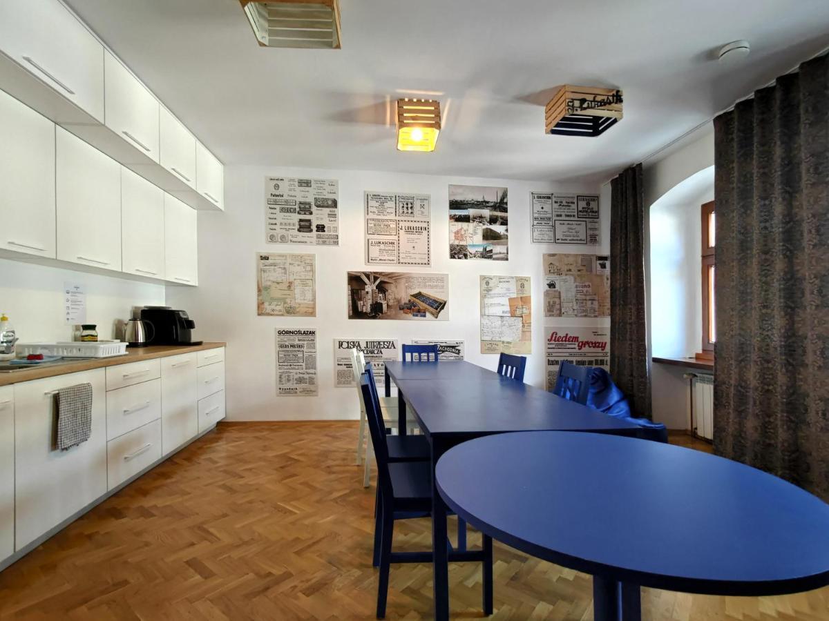 Hostel Mlotek I Perlik Tarnowskie Gory Ngoại thất bức ảnh